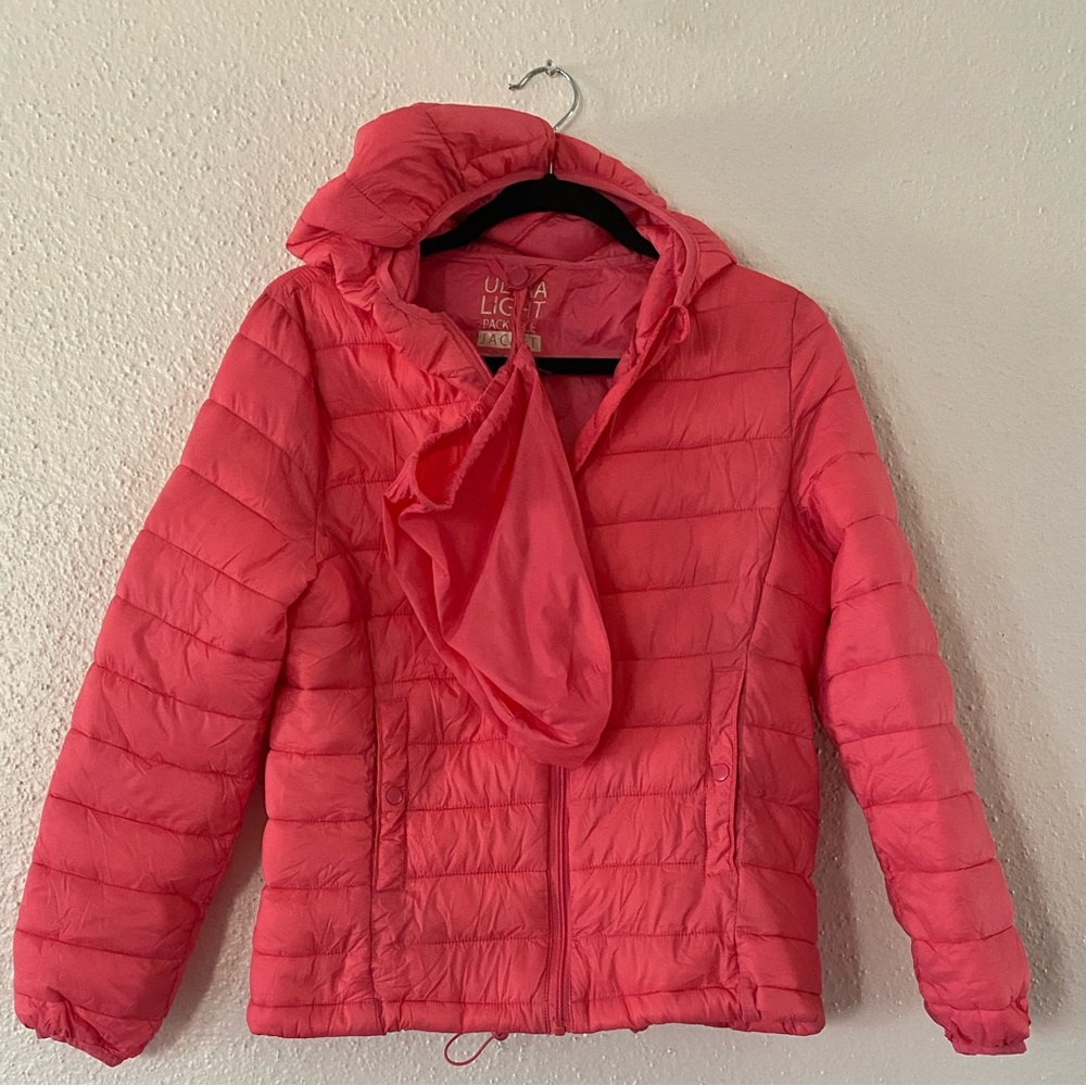 Blue Love Tree packable jacket NWT blue